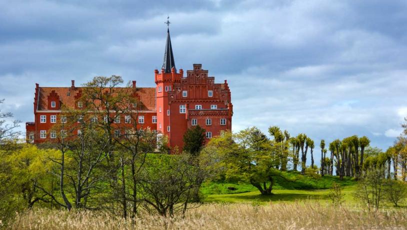 Tranekær slot langeland fyn herregård slotte
